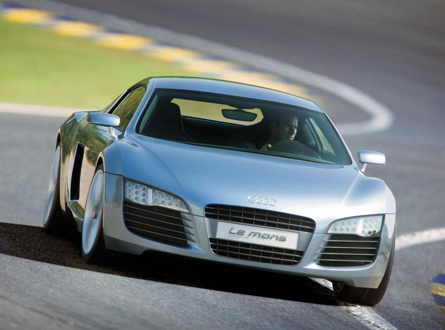 Audi R8 Le Mans Quattro Concept 2003 года  (фото 8 из 42)